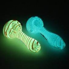 glow in dark pipe